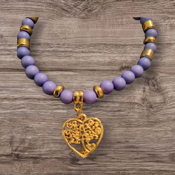 🩷3 for $15: Set of 2 Stretchy Bead Bracelets, Purple & Gold, Heart Charm, NWOT - Picture 3 of 4